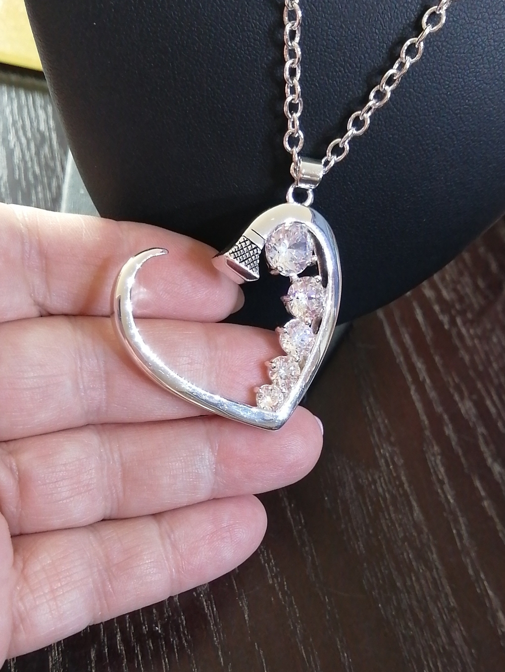 Heart- Shaped Horseshoe Nail Design, Sparkling Cubic Zirconia Pendant On Chain